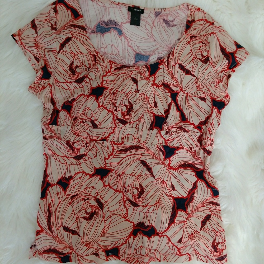🎀Ann Taylor Orange Floral Top